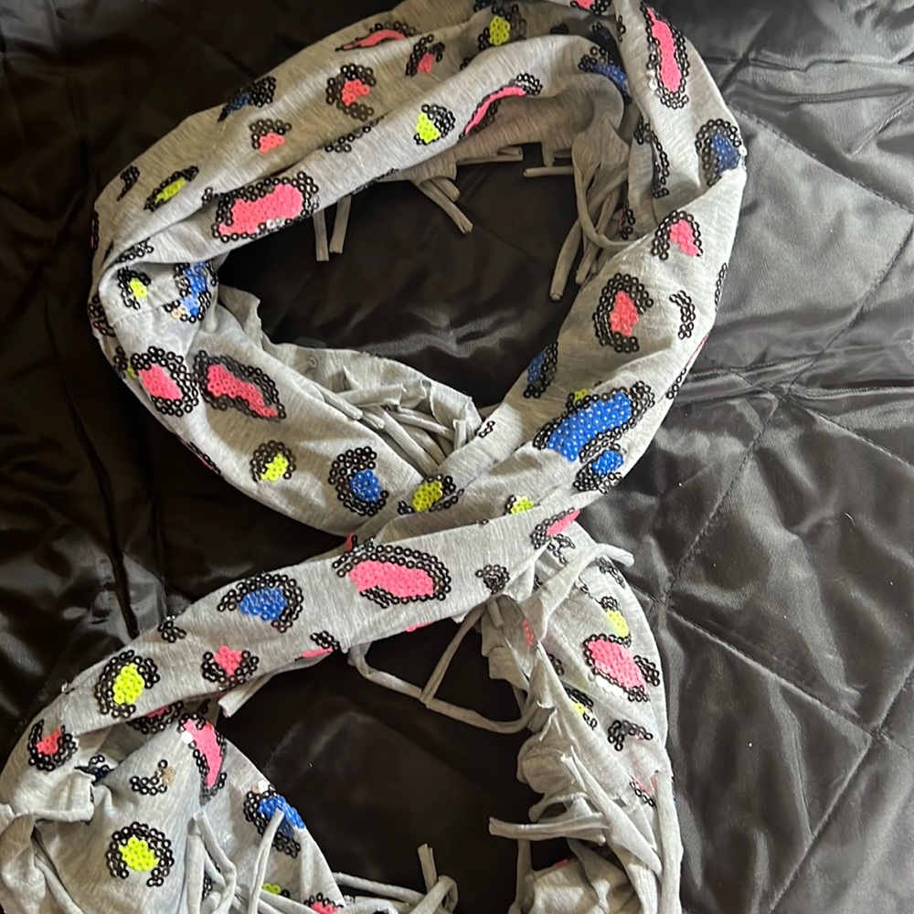 GIRLS infinity scarf